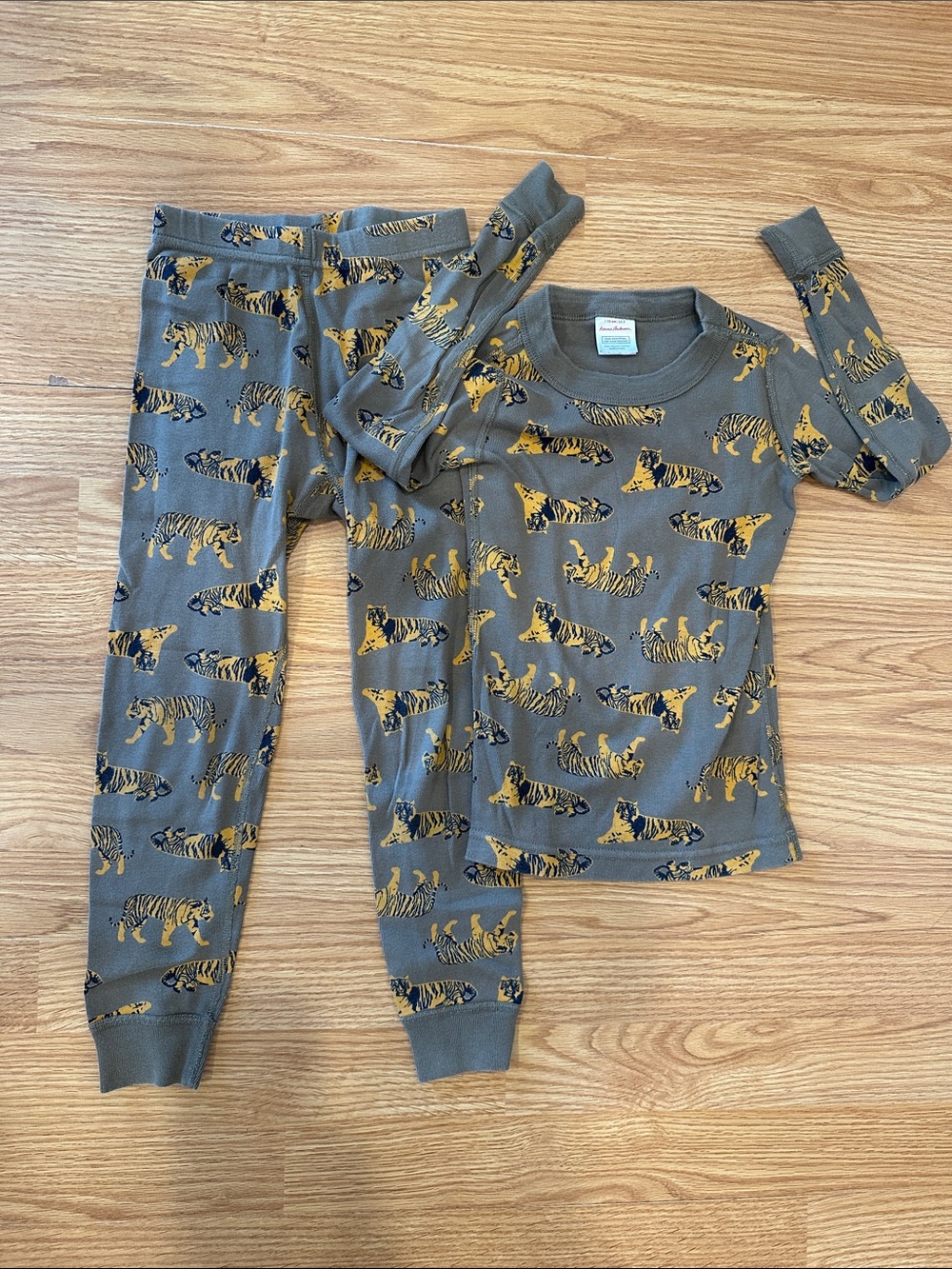 Hanna Andersson Tiger Print Long Sleeve Long John Pajamas PJ Set Size 5